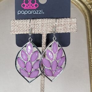 Paparazzi Lavender Leaf Earrings
